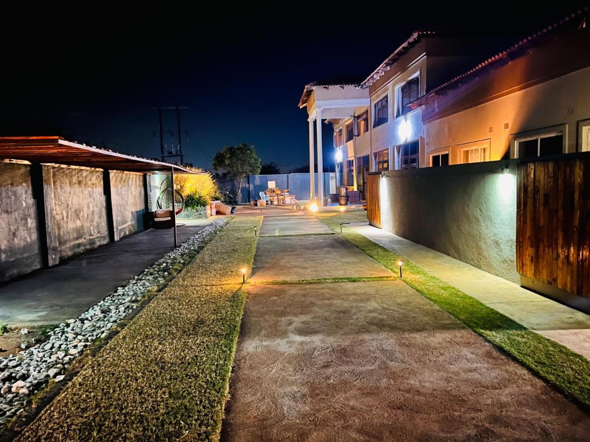 The Shed Venue & Boutique Hotel 利隆圭 外观 照片