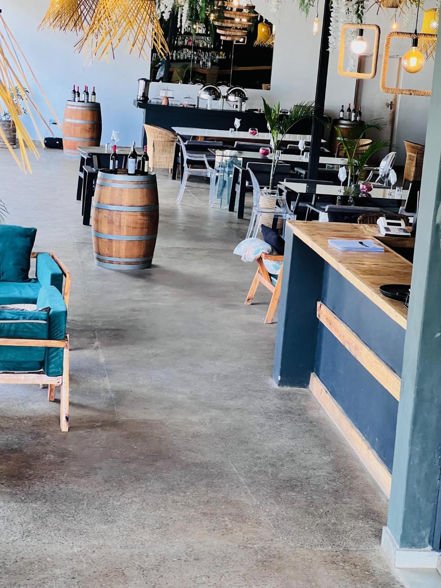 The Shed Venue & Boutique Hotel 利隆圭 外观 照片