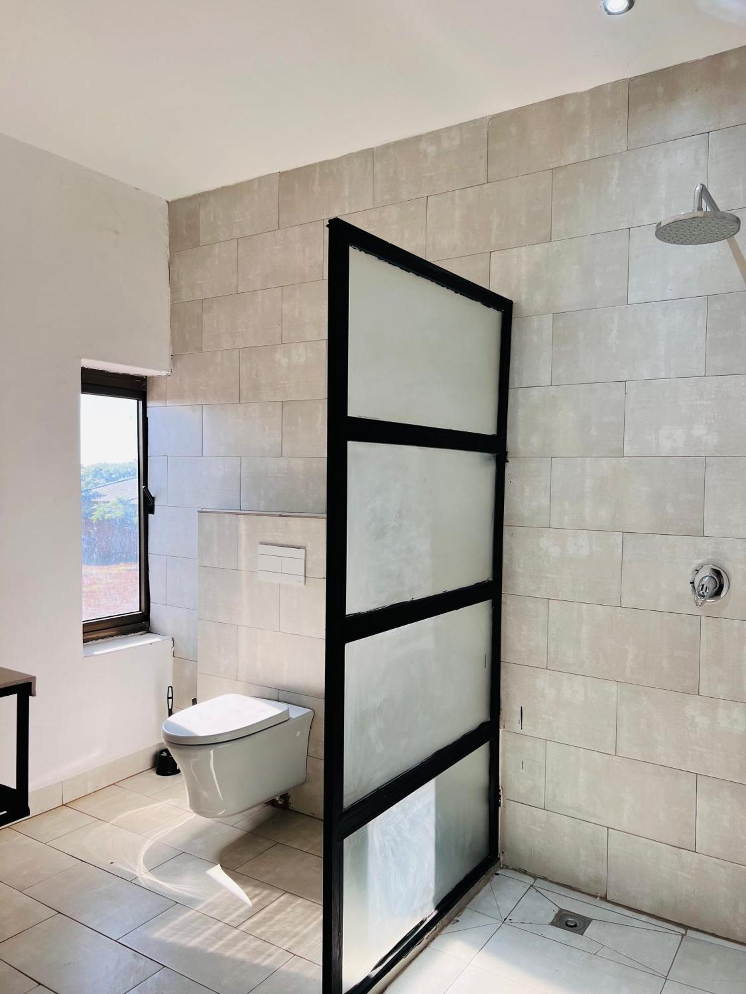 The Shed Venue & Boutique Hotel 利隆圭 外观 照片