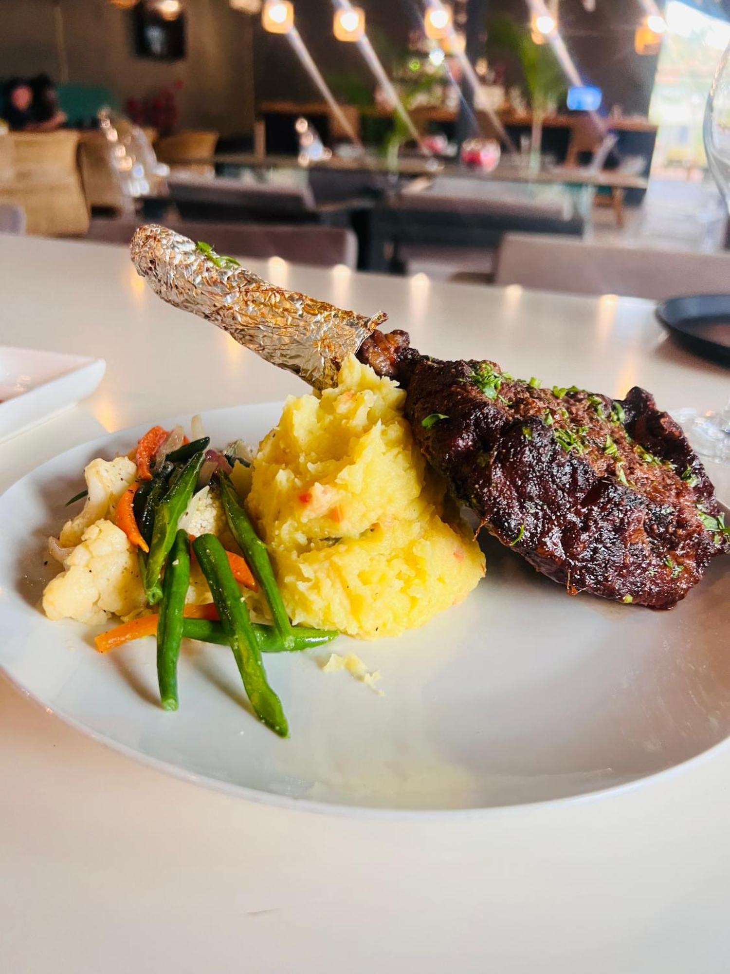 The Shed Venue & Boutique Hotel 利隆圭 外观 照片